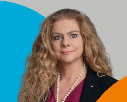 Der Mittelpunkt der vierten industriellen Revolution. Interview mit Prof. Dr. rer. nat. Sabina Jeschke (Foto) über Künstliche Intelligenz.